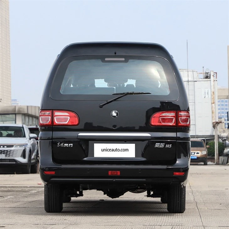 Dongfeng Fengxing Lingzhi M5/M5L